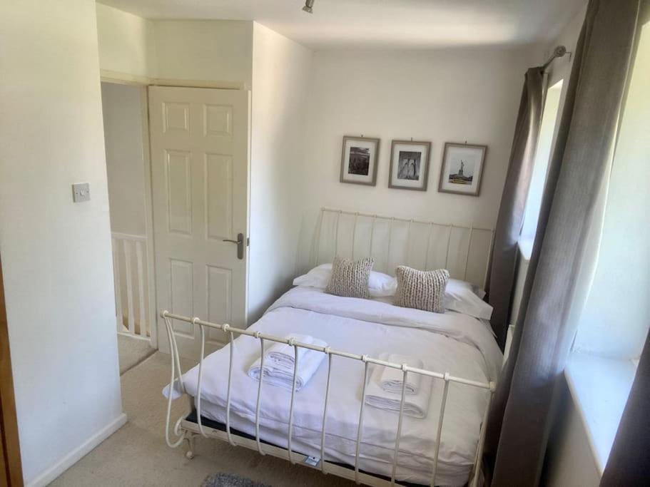 Cheerful 2-bedroom With Free Parking Holiday home