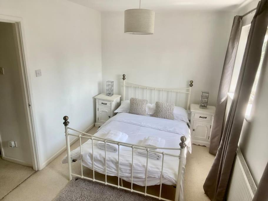 Cheerful 2-bedroom With Free Parking Holiday home